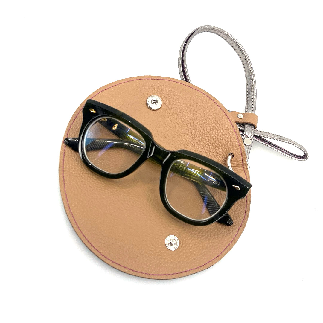 Half-Moon Eyeglass Case - Silver Pebbles, Tan